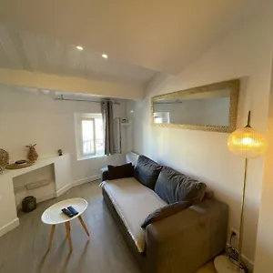 magnifique-duplex-vieil-antibes.fr-provencehotel.com/